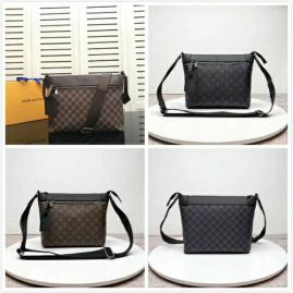 Picture of LV Mens Bags _SKUfw97507415fw